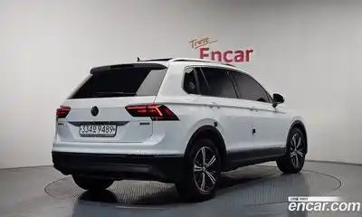 Volkswagen Tiguan 2019 2.0 гидро в Москве № 1014588, миниатюра 2