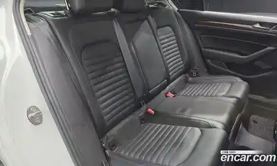 Volkswagen Passat 2018 2.0 гидро в Москве № 1014637, миниатюра 12