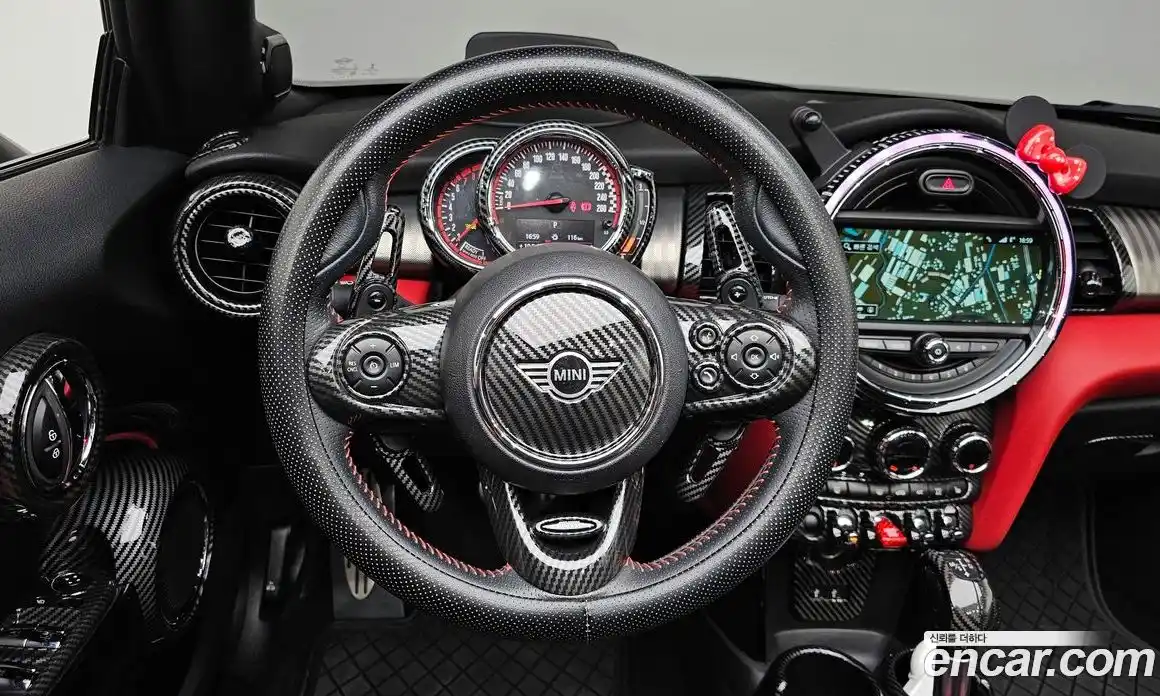 Mini Cooper Convertible 2019 2.0 гидро в Москве № 136349, фото 13
