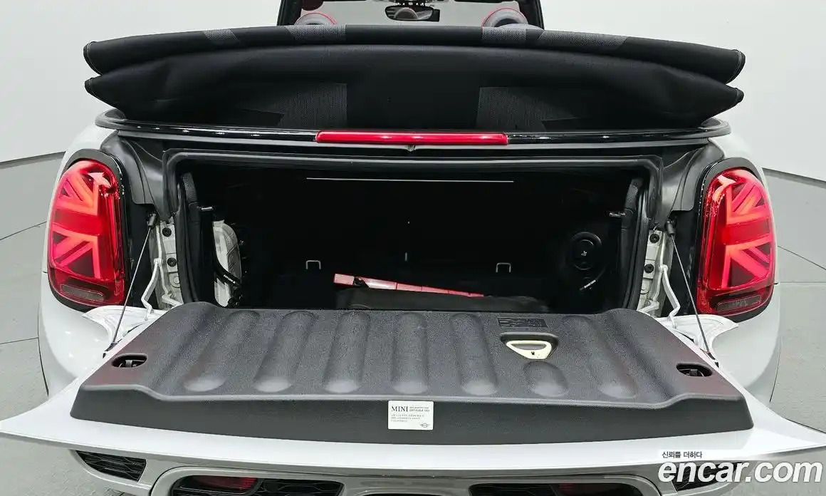 Mini Cooper Convertible 2019 2.0 гидро в Москве № 136349, фото 20