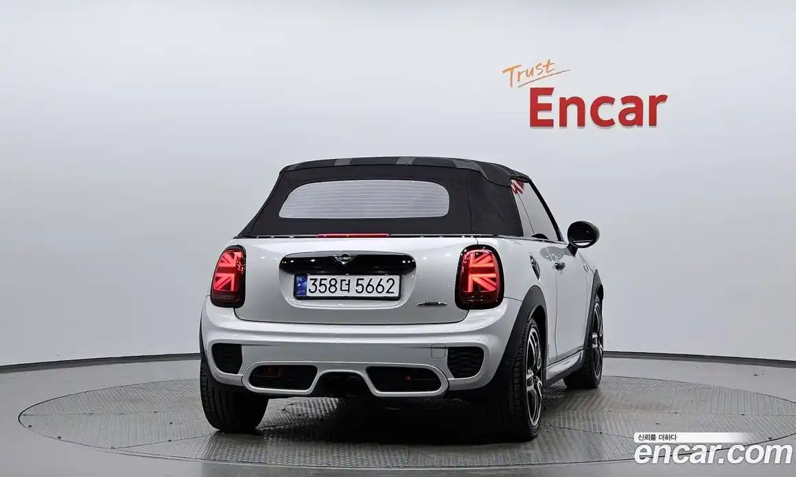 Mini Cooper Convertible 2019 2.0 гидро в Москве № 136349, фото 4