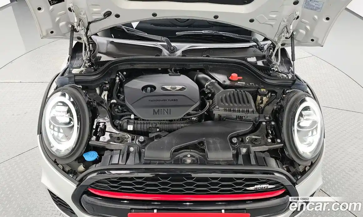 Mini Cooper Convertible 2019 2.0 гидро в Москве № 136349, фото 6