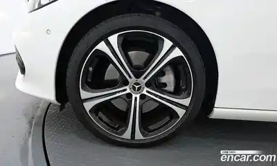 Mercedes-Benz C-Class 2023 2.0 гидро в Москве № 137504, миниатюра 5