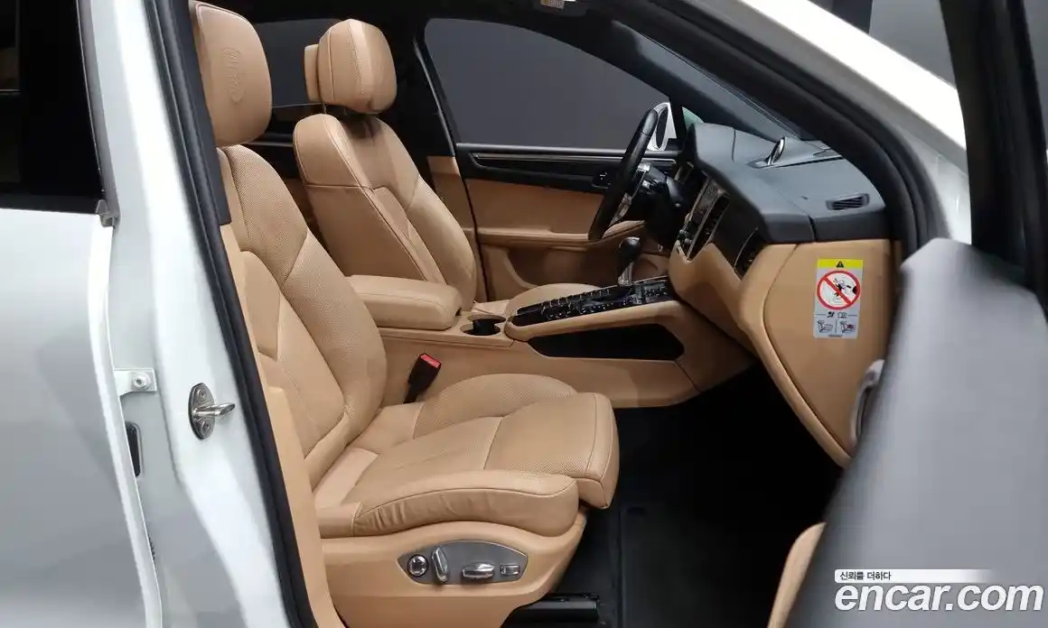 Porsche Macan 2018 2.0 гидро в Москве № 148609, фото 11