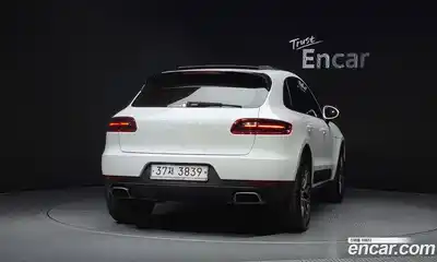 Porsche Macan 2018 2.0 гидро в Москве № 148609, миниатюра 4