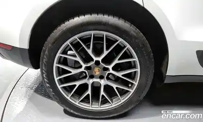 Porsche Macan 2018 2.0 гидро в Москве № 148609, миниатюра 5