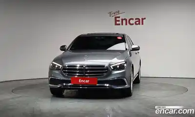 Mercedes-Benz E-Class 2021 2.0 гидро в Москве, миниатюра 3