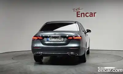 Mercedes-Benz E-Class 2021 2.0 гидро в Москве, миниатюра 4