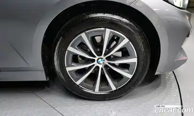 BMW 3-Series 2023 2.0 гидро в Москве № 156143, миниатюра 5