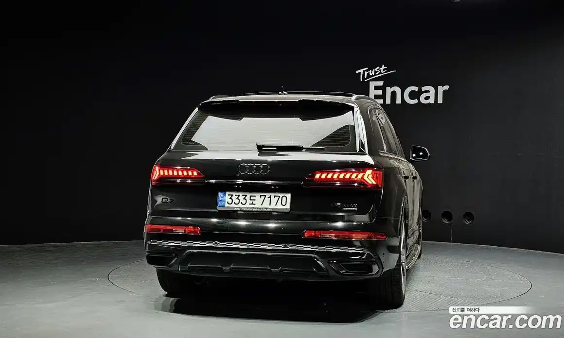 Audi Q7 2022 3.0 гидро в Москве № 162534, фото 4