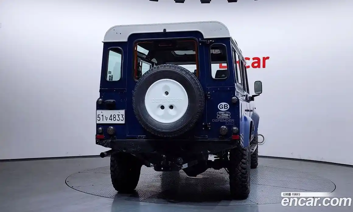 Land Rover Defender 2000 2.4 механика в Москве № 165965, фото 4