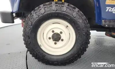 Land Rover Defender 2000 2.4 механика в Москве № 165965, миниатюра 5
