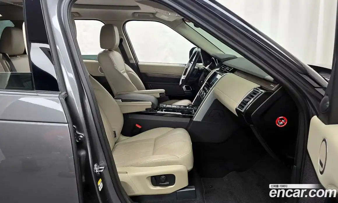 Land Rover Discovery 2017 2.0 гидро в Москве № 166527, фото 11