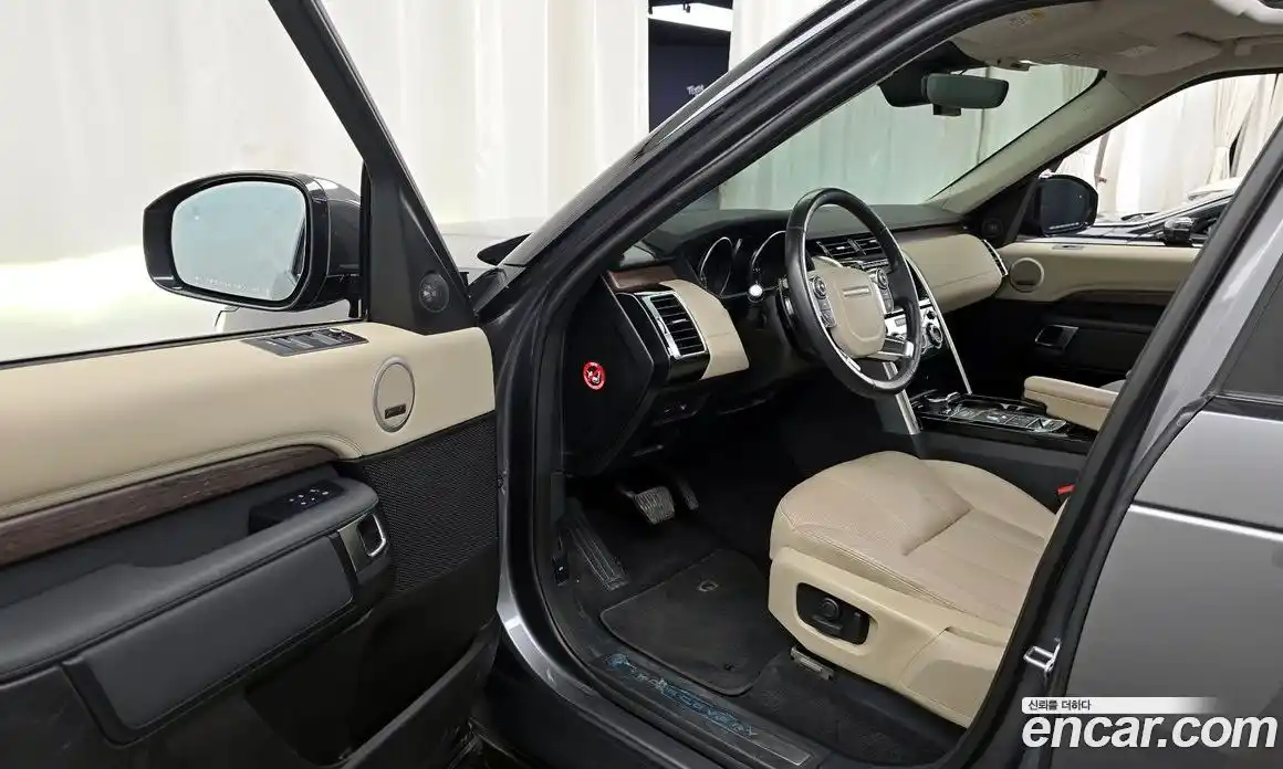 Land Rover Discovery 2017 2.0 гидро в Москве № 166527, фото 10