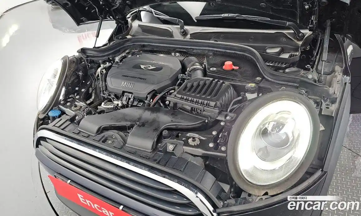 Mini Cooper 2016 1.5 гидро в Москве № 167140, фото 6