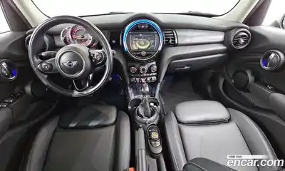 Mini Cooper 2016 1.5 гидро в Москве № 167140, миниатюра 7