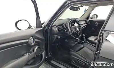 Mini Cooper 2016 1.5 гидро в Москве № 167140, миниатюра 10