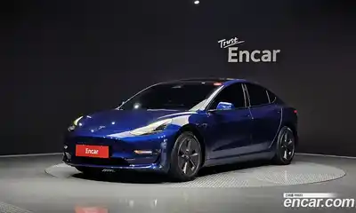 Tesla Model 3, 2022