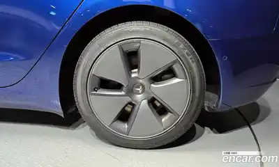 Tesla Model 3 2022 0.2 гидро в Москве № 167695, миниатюра 5