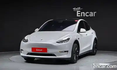 Tesla Model Y, 2021
