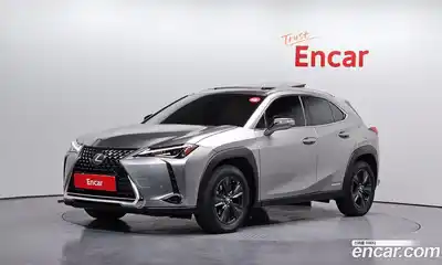 Lexus UX, 2021