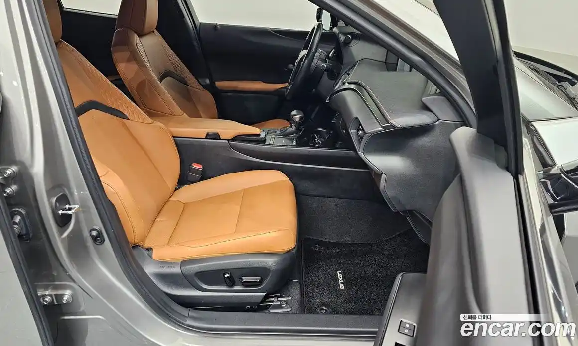 Lexus UX 2021 2.0 гидро в Москве № 168168, фото 10