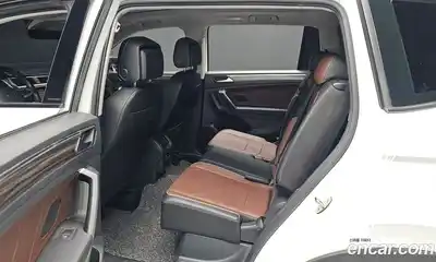 Volkswagen Tiguan 2023 2.0 гидро в Москве № 168656, миниатюра 11