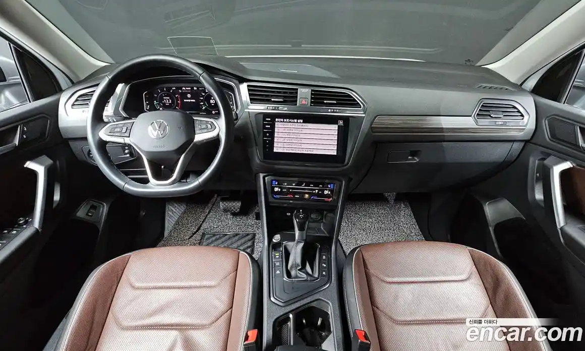 Volkswagen Tiguan 2023 2.0 гидро в Москве № 168656, фото 7