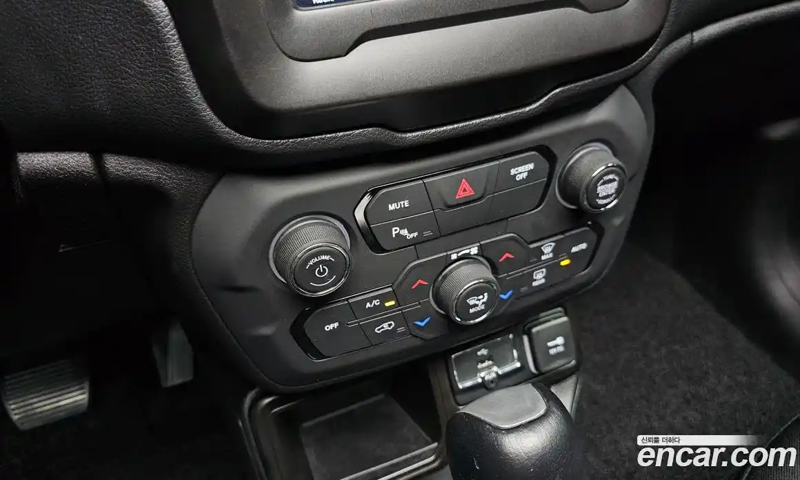 Jeep Renegade 2021 2.4 гидро в Москве № 169447, фото 18