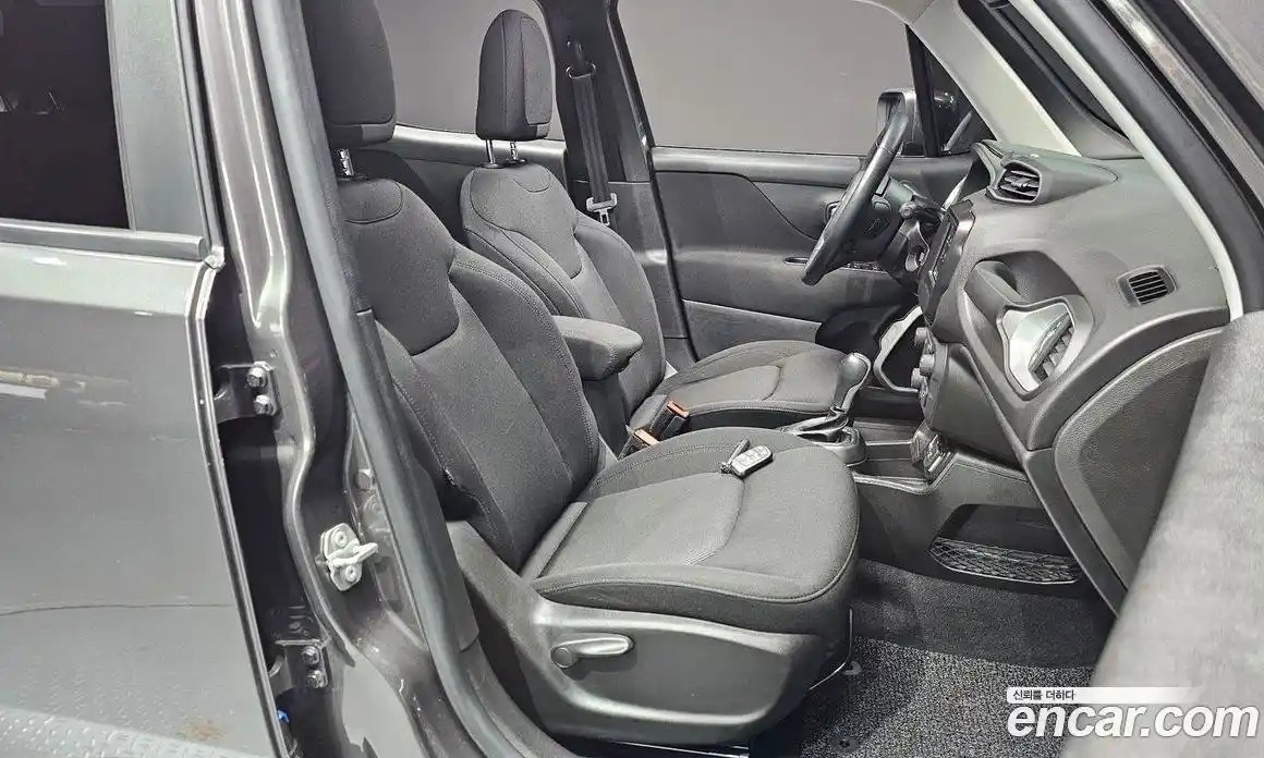 Jeep Renegade 2021 2.4 гидро в Москве № 169447, фото 10