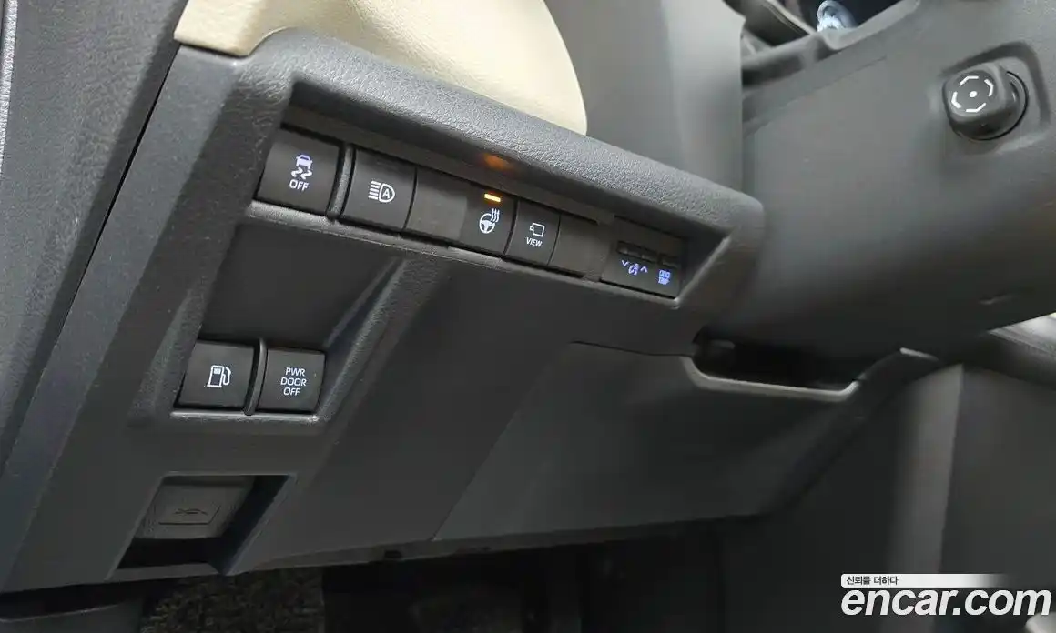 Toyota Sienna 2022 2.5 гидро в Москве № 170318, фото 14