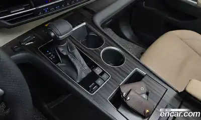 Toyota Sienna 2022 2.5 гидро в Москве № 170318, миниатюра 9