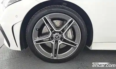 Mercedes-Benz CLS-Class 2023 2.0 гидро в Москве № 175604, миниатюра 5