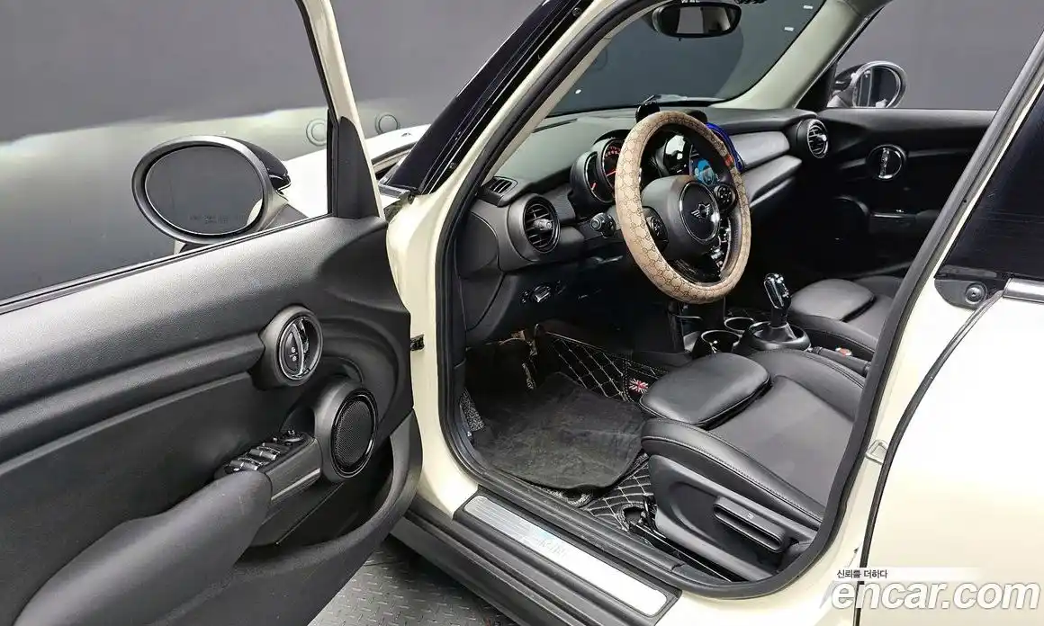 Mini Cooper 2019 1.5 гидро в Москве № 179528, фото 11