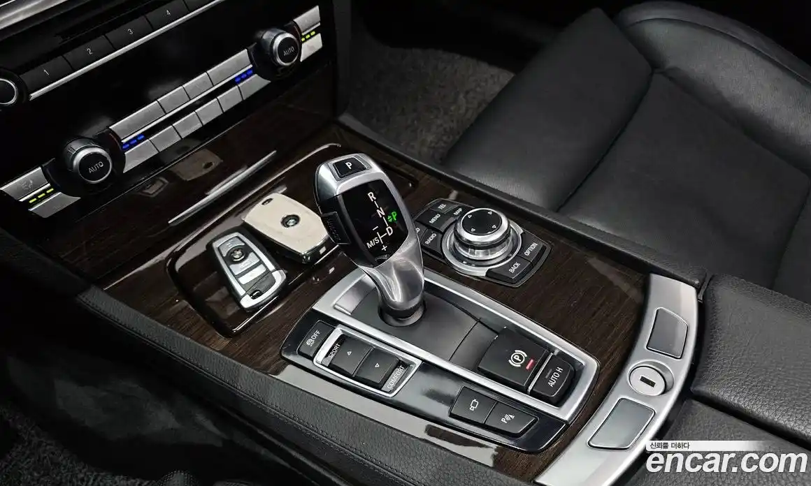BMW 7-Series 2010 3.0 гидро в Москве № 193048, фото 9