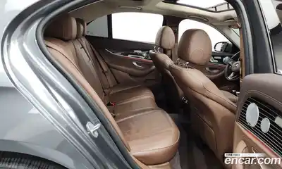 Mercedes-Benz E-Class 2017 3.0 гидро в Москве № 195113, миниатюра 12