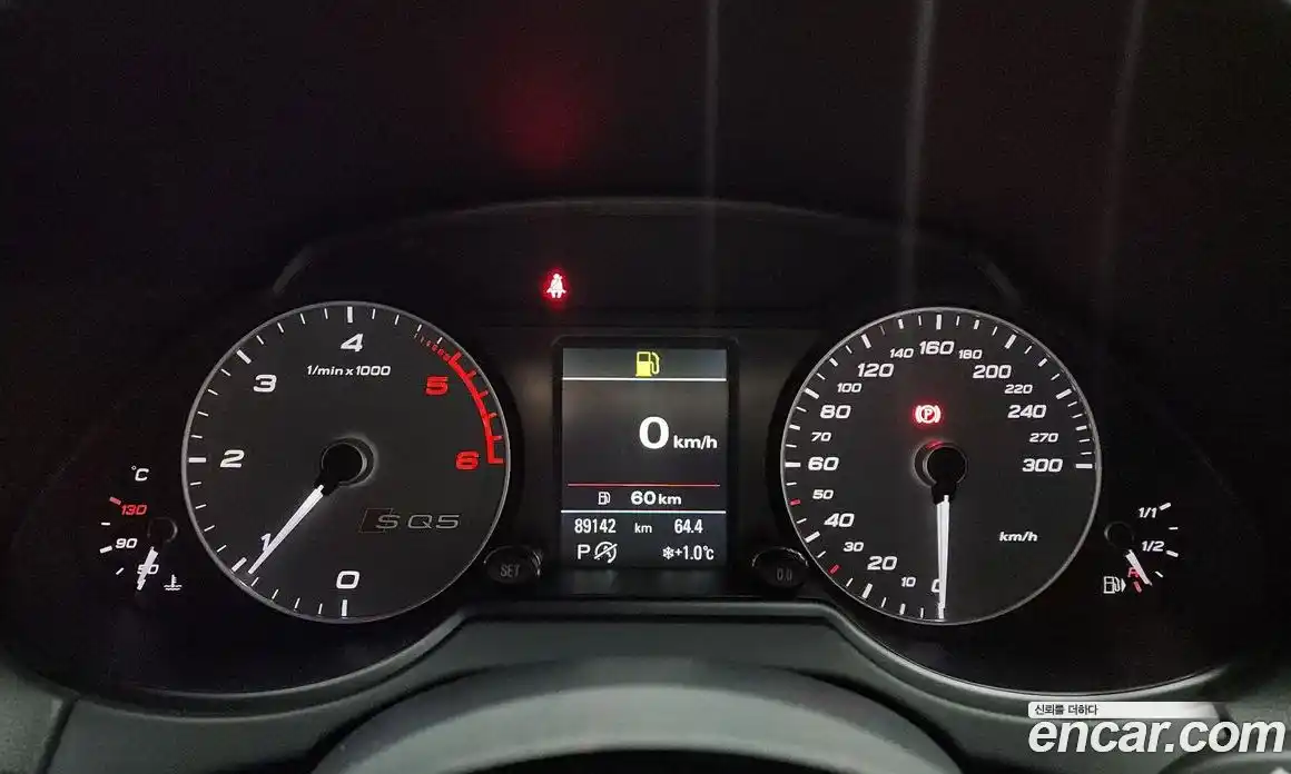 Audi SQ5 2016 3.0 гидро в Москве № 196381, фото 8