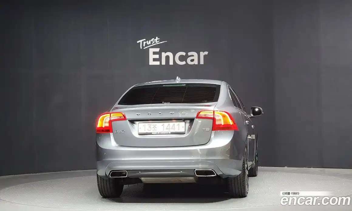 Volvo S60 2017 2.0 гидро в Москве № 196957, фото 4