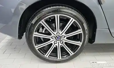 Volvo S60 2017 2.0 гидро в Москве № 196957, миниатюра 5