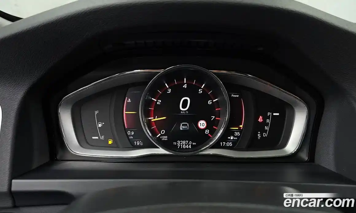 Volvo S60 2017 2.0 гидро в Москве № 196957, фото 8