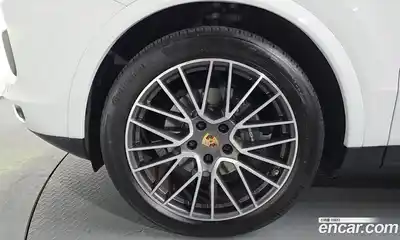 Porsche Cayenne 2023 3.0 гидро в Москве № 197332, миниатюра 4