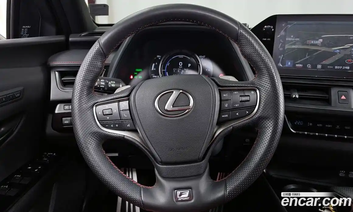 Lexus UX 2024 2.0 гидро в Москве № 198737, фото 13