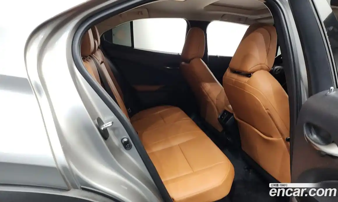 Lexus UX 2021 2.0 гидро в Москве № 198905, фото 12