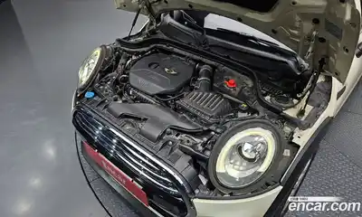 Mini Cooper Convertible 2017 1.5 гидро в Москве № 211264, миниатюра 6