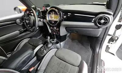 Mini Cooper 2024 2.0 гидро в Москве № 214075, миниатюра 6