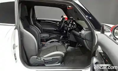 Mini Cooper 2024 2.0 гидро в Москве № 214075, миниатюра 10