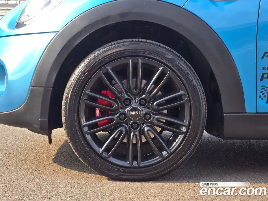 Mini Cooper 2016 2.0 гидро в Москве № 214429, фото 20