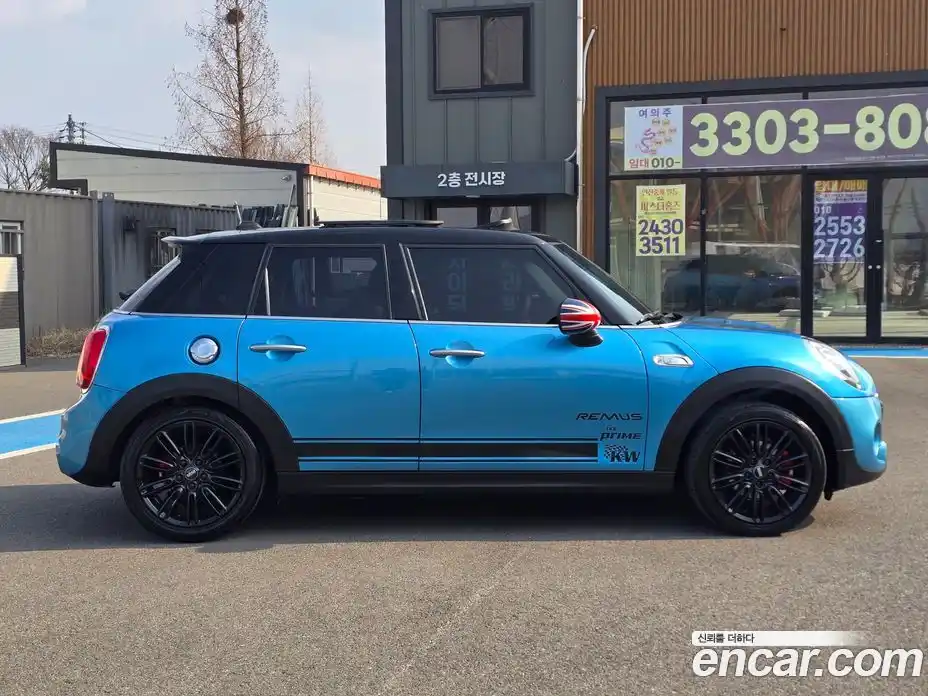 Mini Cooper 2016 2.0 гидро в Москве № 214429, фото 4