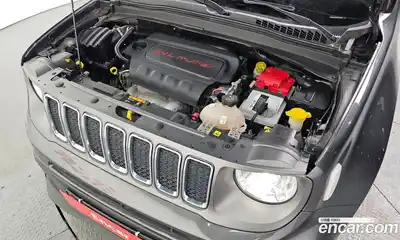 Jeep Renegade 2019 2.4 гидро в Москве № 215463, миниатюра 6