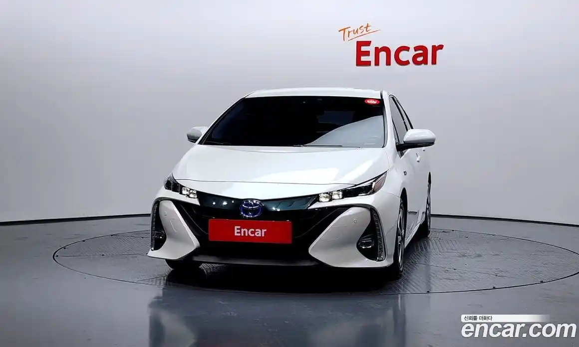 Toyota Prius 2017 1.8 гидро в Москве № 215521, фото 3